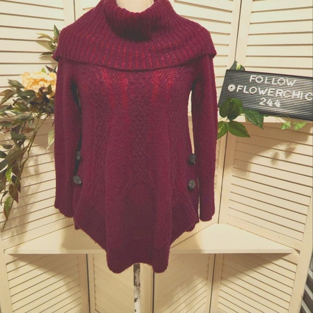 ANGEL OF THE NORTH BURGANDY/PURPLE SWEATER W/ BUTTON ACCENT SIZE XS